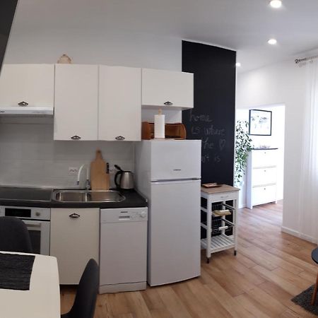 Lili Apartment In Zadar Pet Friendly, Free Parking Exteriör bild