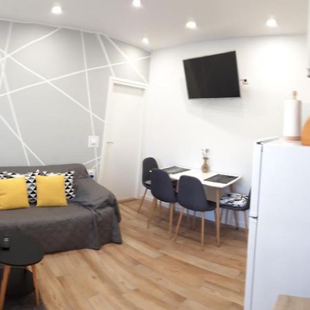 Lili Apartment In Zadar Pet Friendly, Free Parking Exteriör bild