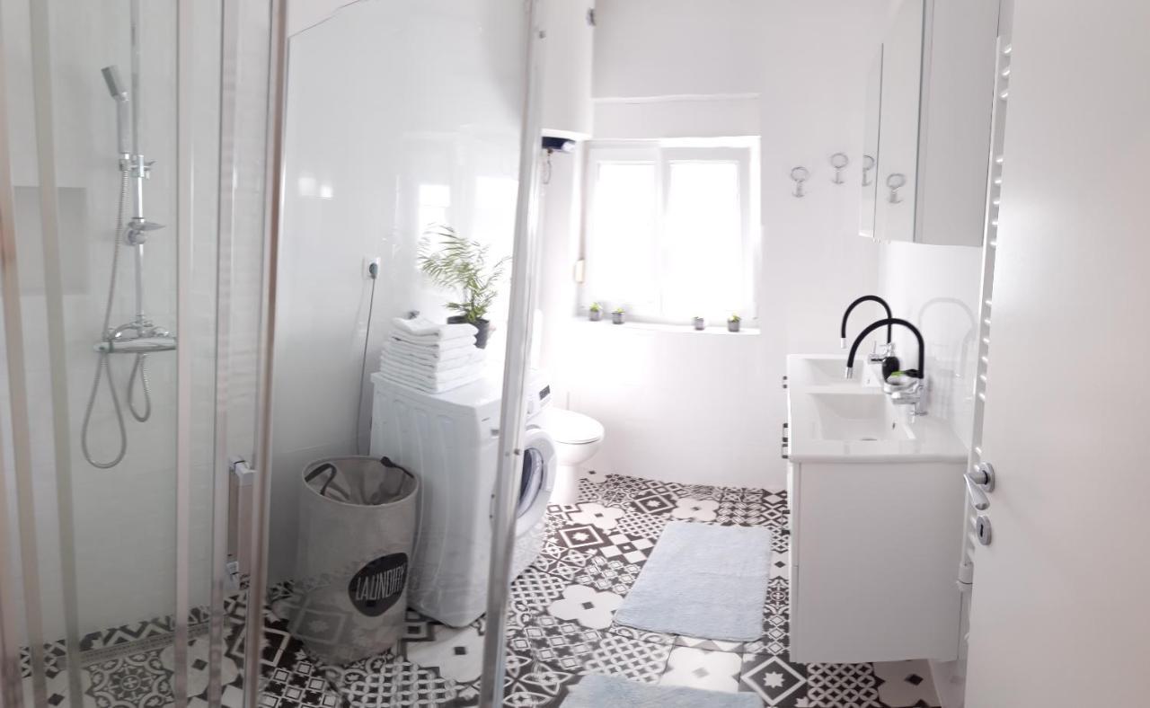 Lili Apartment In Zadar Pet Friendly, Free Parking Exteriör bild