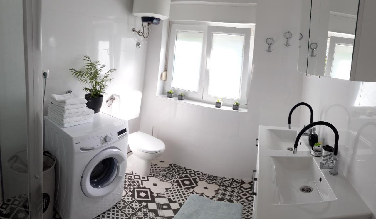 Lili Apartment In Zadar Pet Friendly, Free Parking Exteriör bild