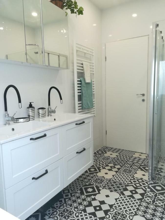 Lili Apartment In Zadar Pet Friendly, Free Parking Exteriör bild